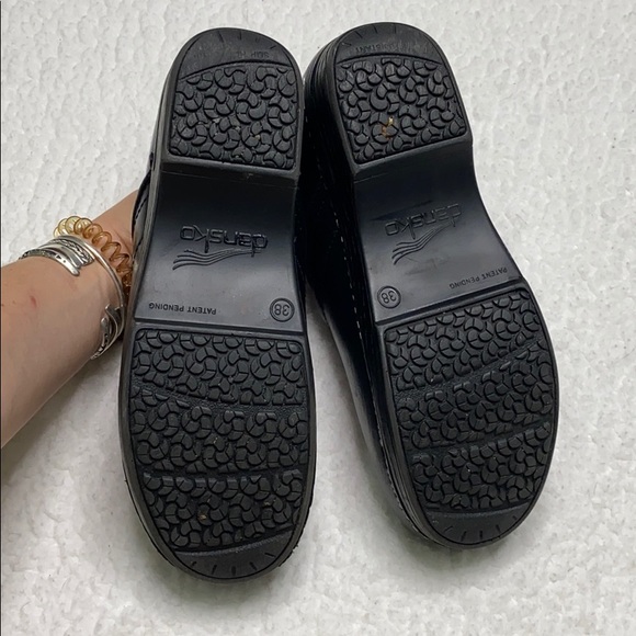 Black Dansko Clogs Size 38/8 - Picture 4 of 9